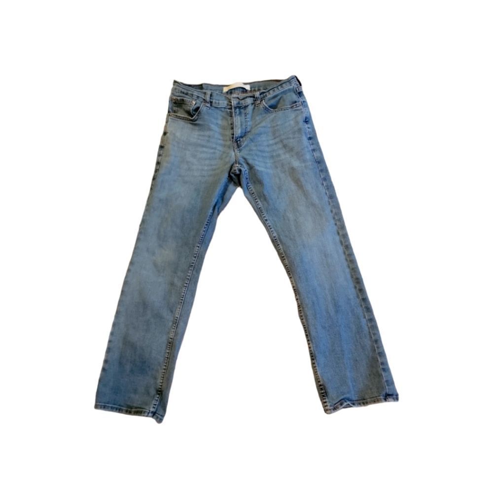 Levi jeans